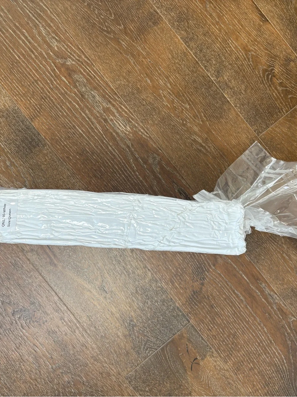 NWT WestMonth Premium Quilted Mattress Topper Queen White